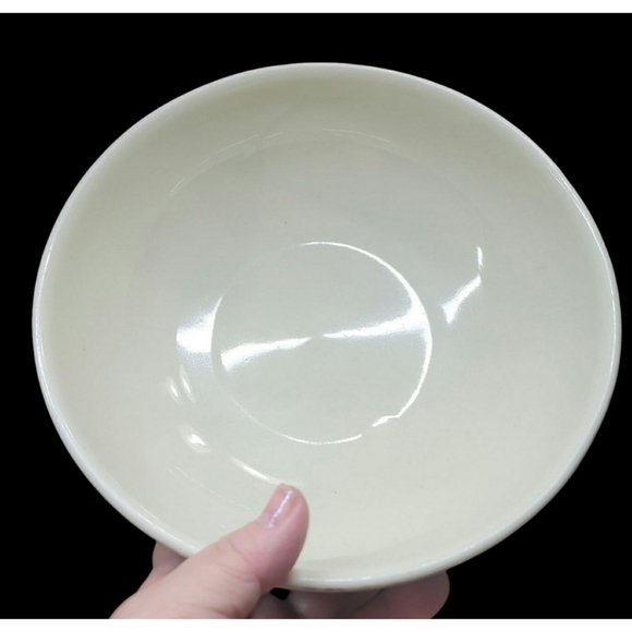 Vintage Hall's Superior Quality Serving Bowl - Picture 2 of 9